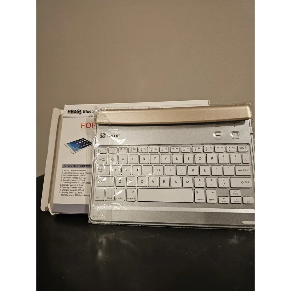 Fintie iPad Air 2 Bluetooth Keyboard Case Gold Blade Z1 HB065 Open Box